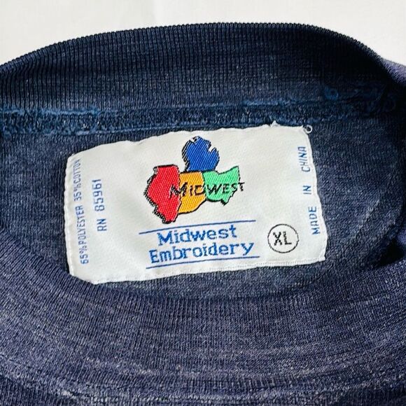 Vintage Embroidered Notre Dame Fighting Irish Crewneck Sweater - Picture 6 of 8